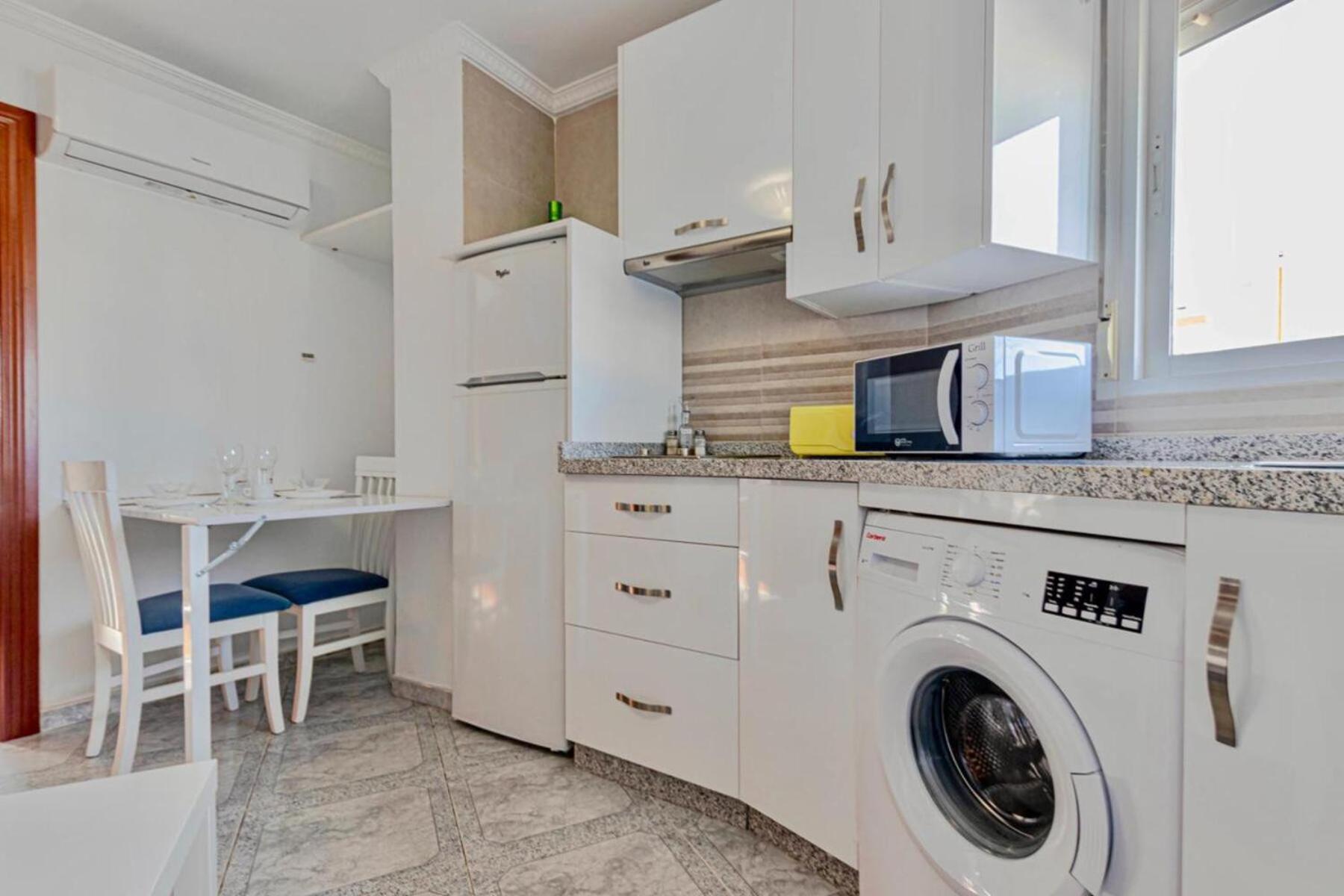 Apartamento 797 Holiday - Amplio Estudio En Puerto Marina *